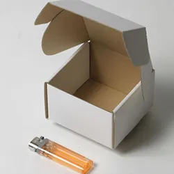 カフスボタン梱包用ダンボール箱 | 90×90×60mmでN式額縁タイプの箱