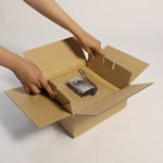 特殊フィルムが商品を守る。ワンタッチで簡単に梱包できる60サイズ箱 4