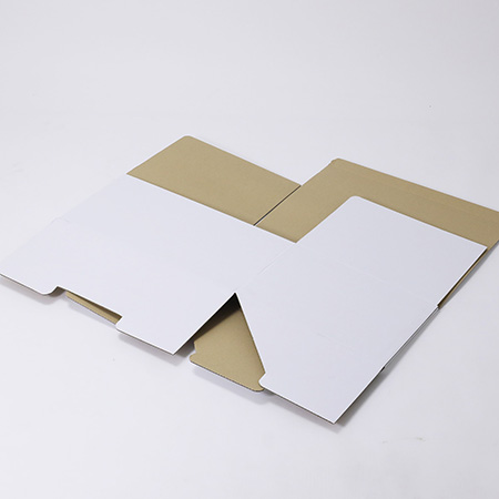 【A3サイズ対応】ギフト用ダンボール箱 440×320×200(白)-4
