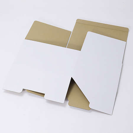 【B4サイズ対応】ギフト用ダンボール箱 380×280×200(白)-4