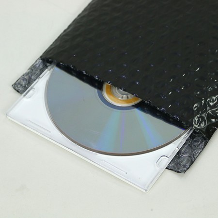 黒ツヤ仕様CDサイズのクッション袋(エアキャップ袋3層タイプ)｜梱包材
